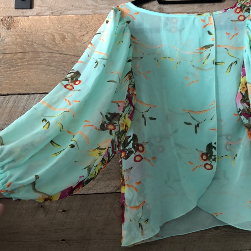 Windsor Sheer Mint Floral Blouse Size M - Picture 4 of 8